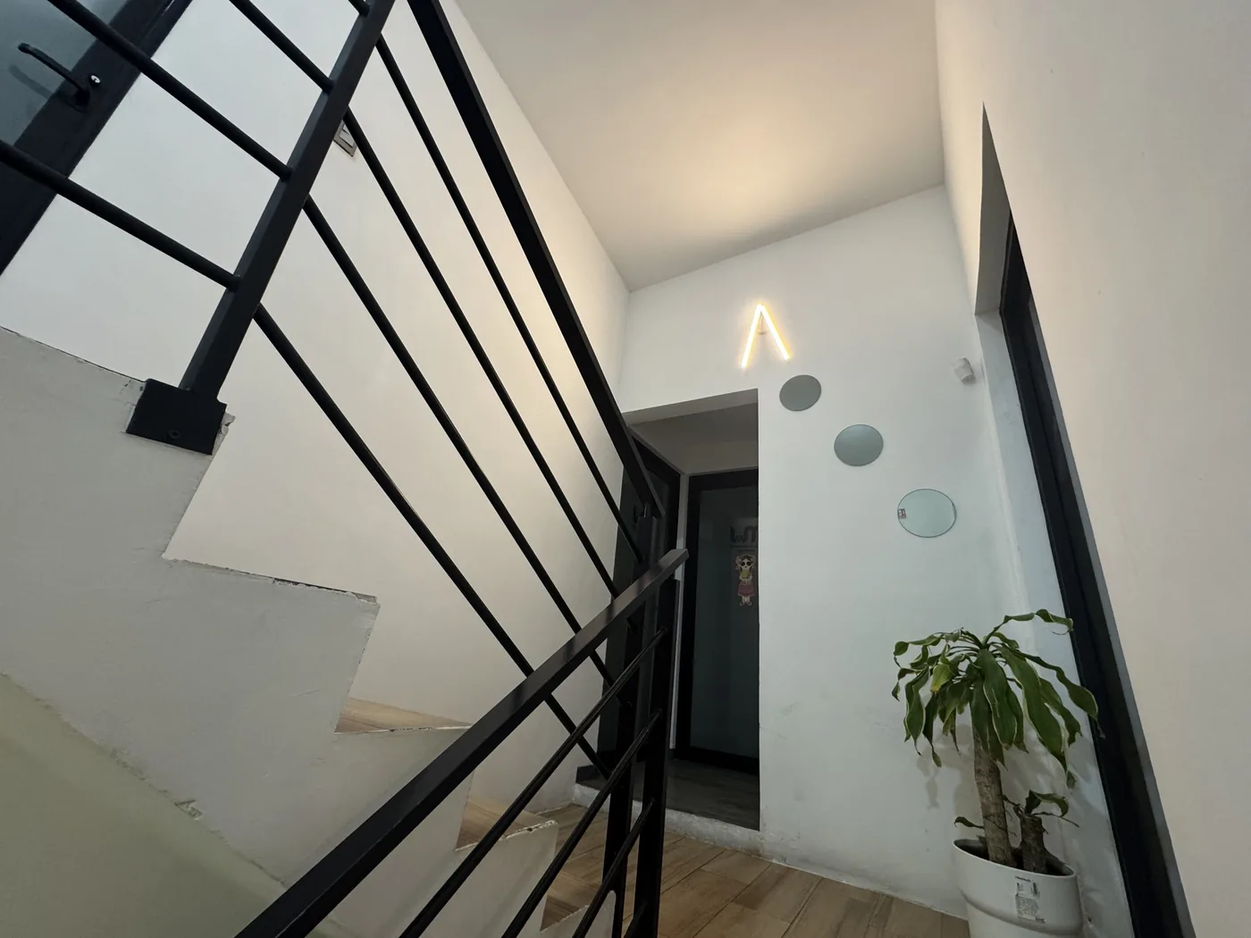 Entrada del consultorio Clocher Facial Care